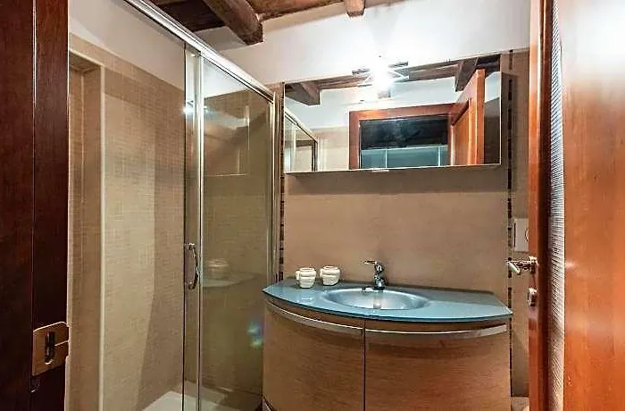 Bella Elena - Jewish Ghetto Apartment *